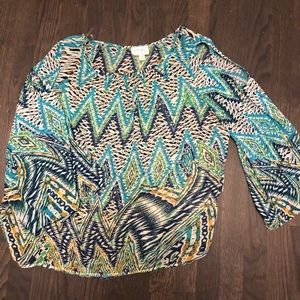 Women’s cold shoulder shirt